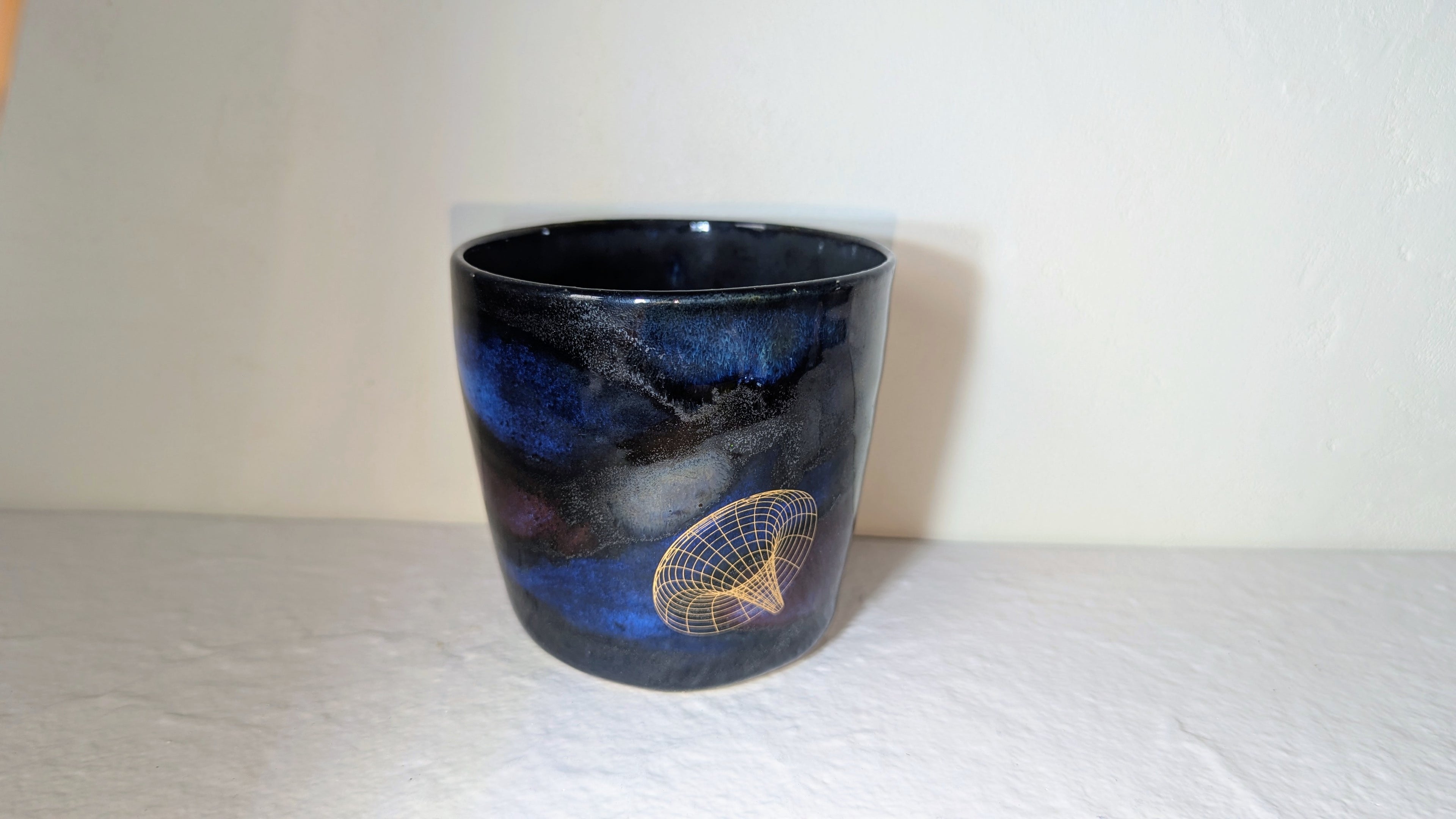 Grande tasse Universe 2 plaqué or