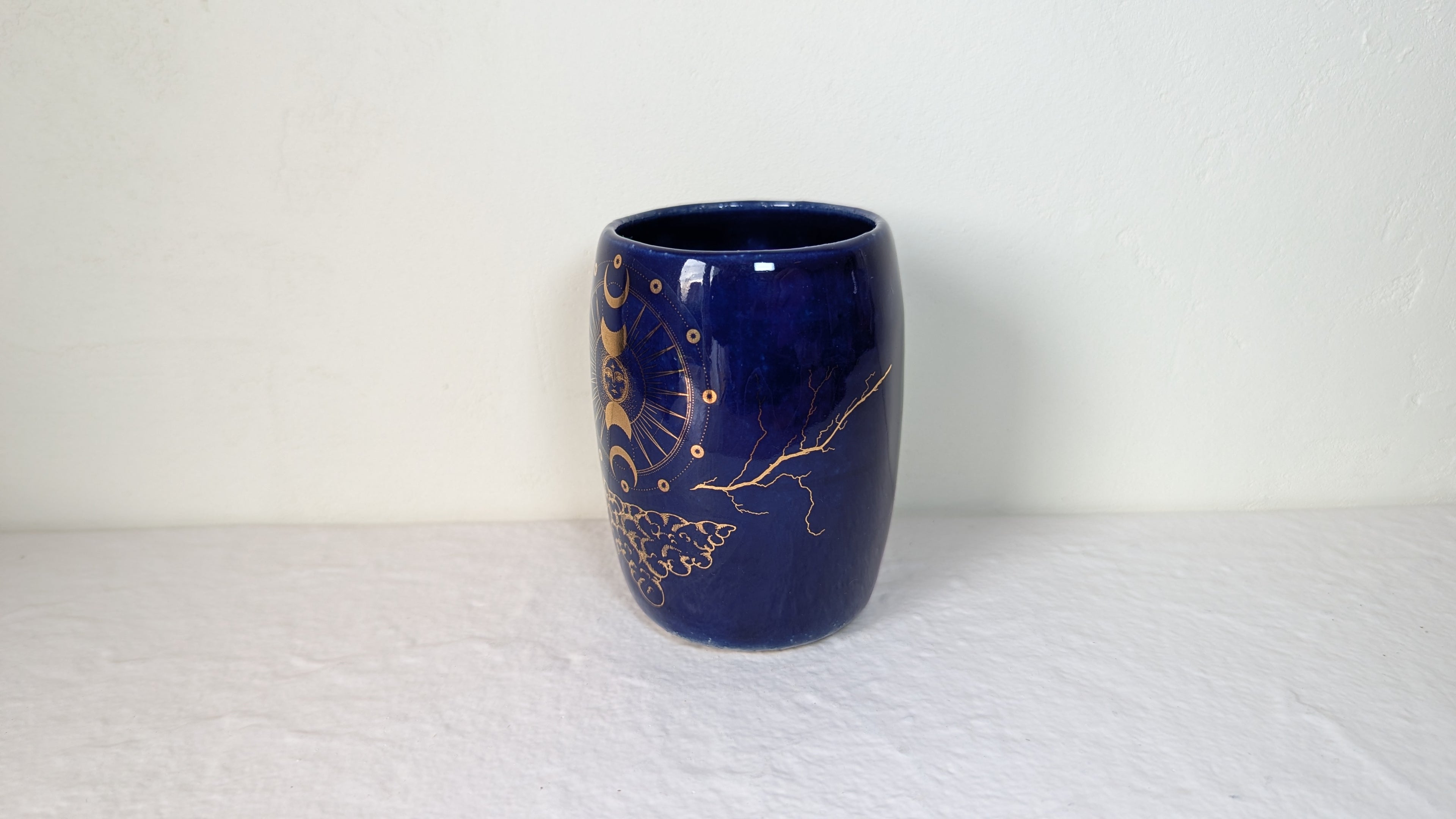 Tasse Soleil plaqué or véritable